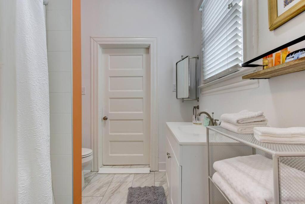 Clementine Bungalow Downtown Hot Springs Villa Bagian luar foto